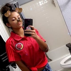 Meet your Posher, Eileen mariana